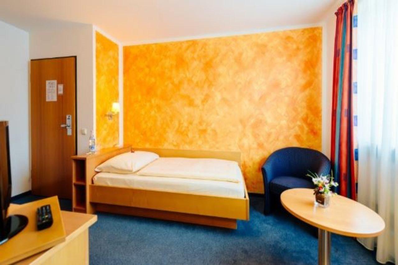Hotel Graf Lehndorff zur Messe München Exterior foto